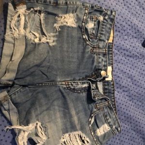 ZARA-JEAN SHORTS! Size 29